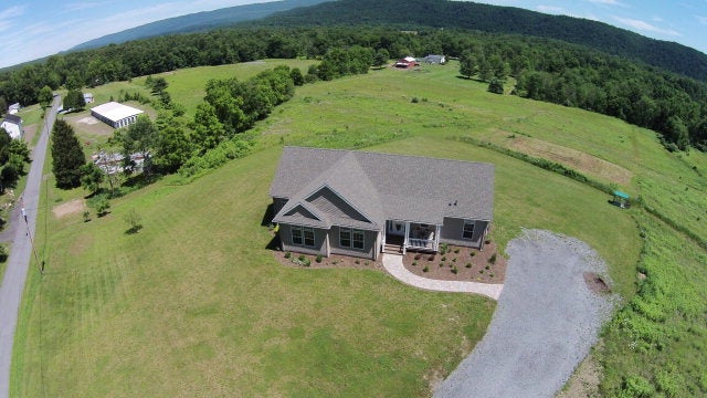 6881 Loop Road Huntingdon, PA 16652 - Photo 1 of 1 Gallery Image 1