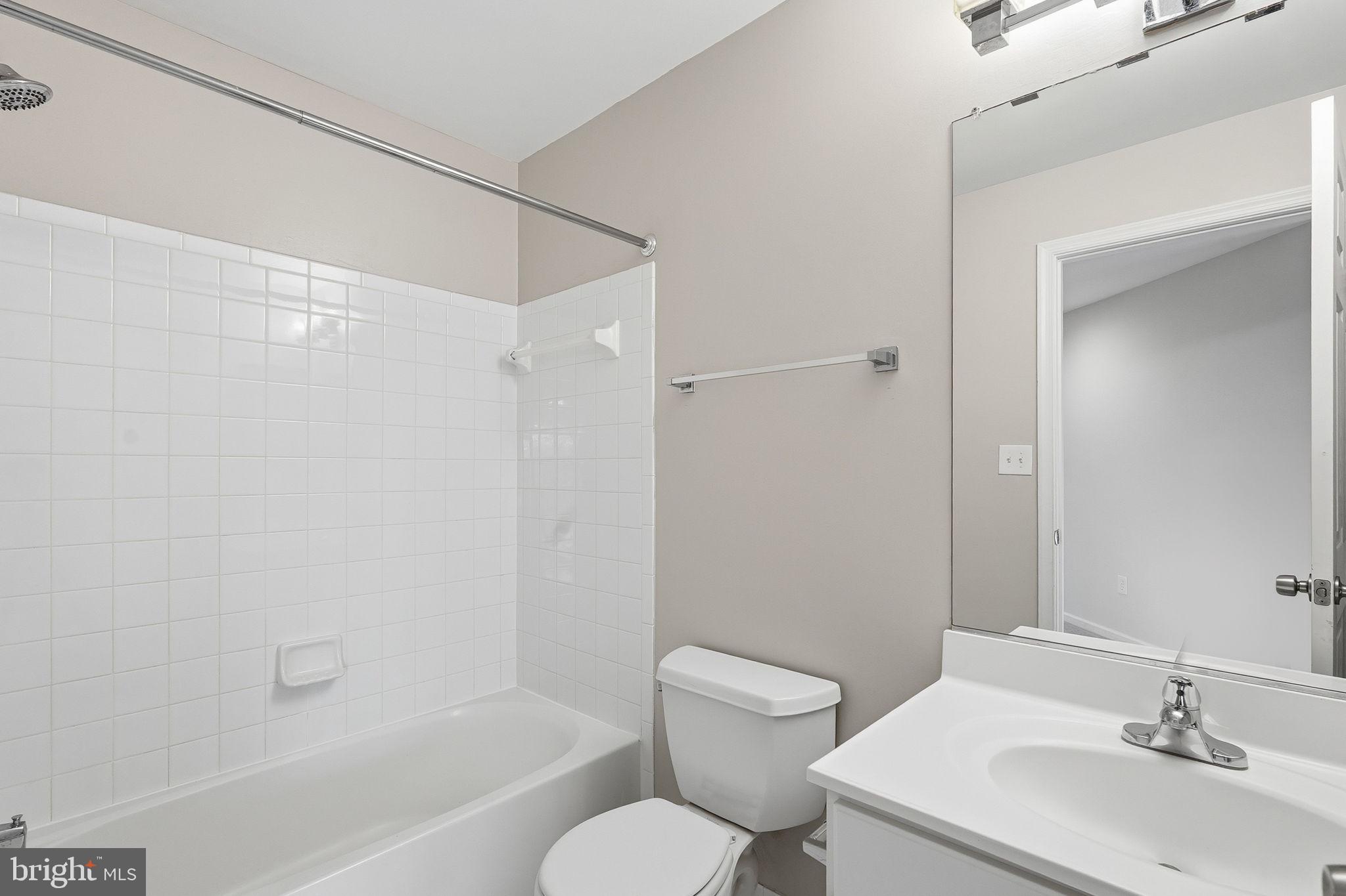 1881 Crescent Park Drive Reston, VA 20190 - Photo 34 of 43