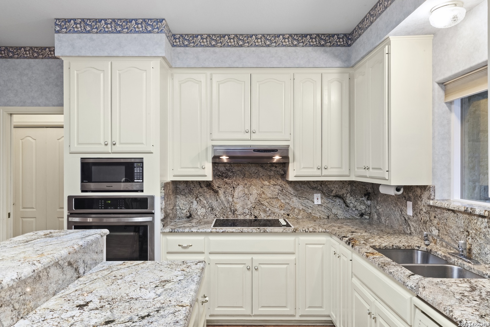 237 Emerald Loop Fredericksburg, TX 78624 - Photo 20 of 38