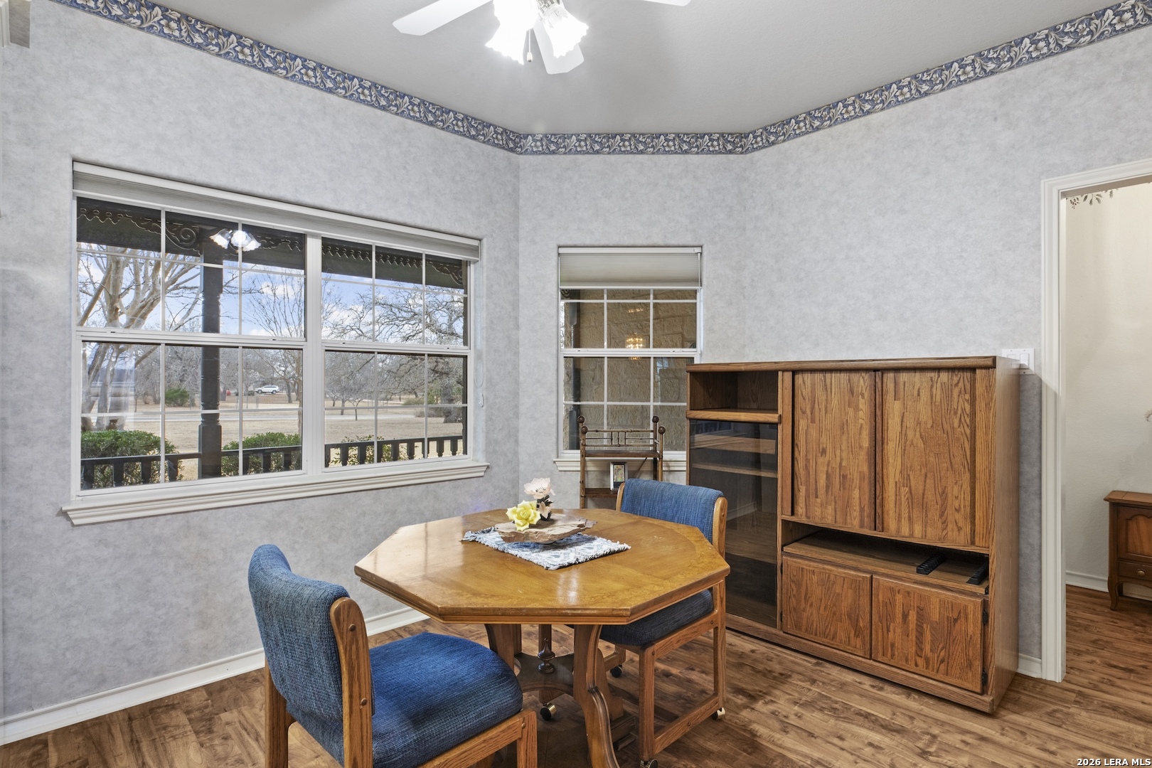 237 Emerald Loop Fredericksburg, TX 78624 - Photo 7 of 38