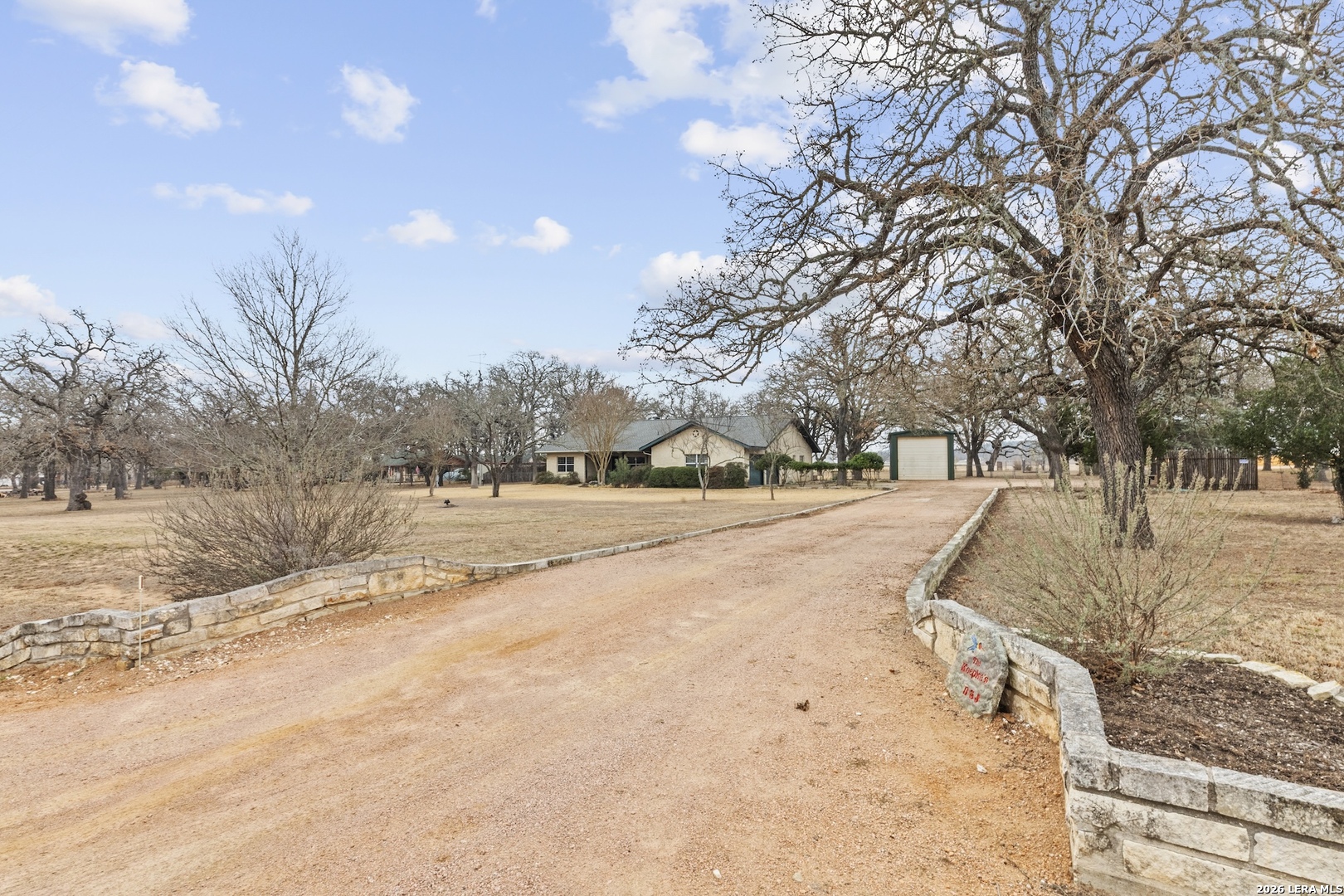 237 Emerald Loop Fredericksburg, TX 78624 - Photo 10 of 38