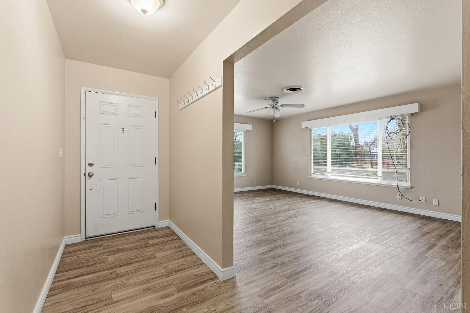 5 West Spring Lane Lemoore, CA 93245 - Photo 4 of 32 Gallery Image 4
