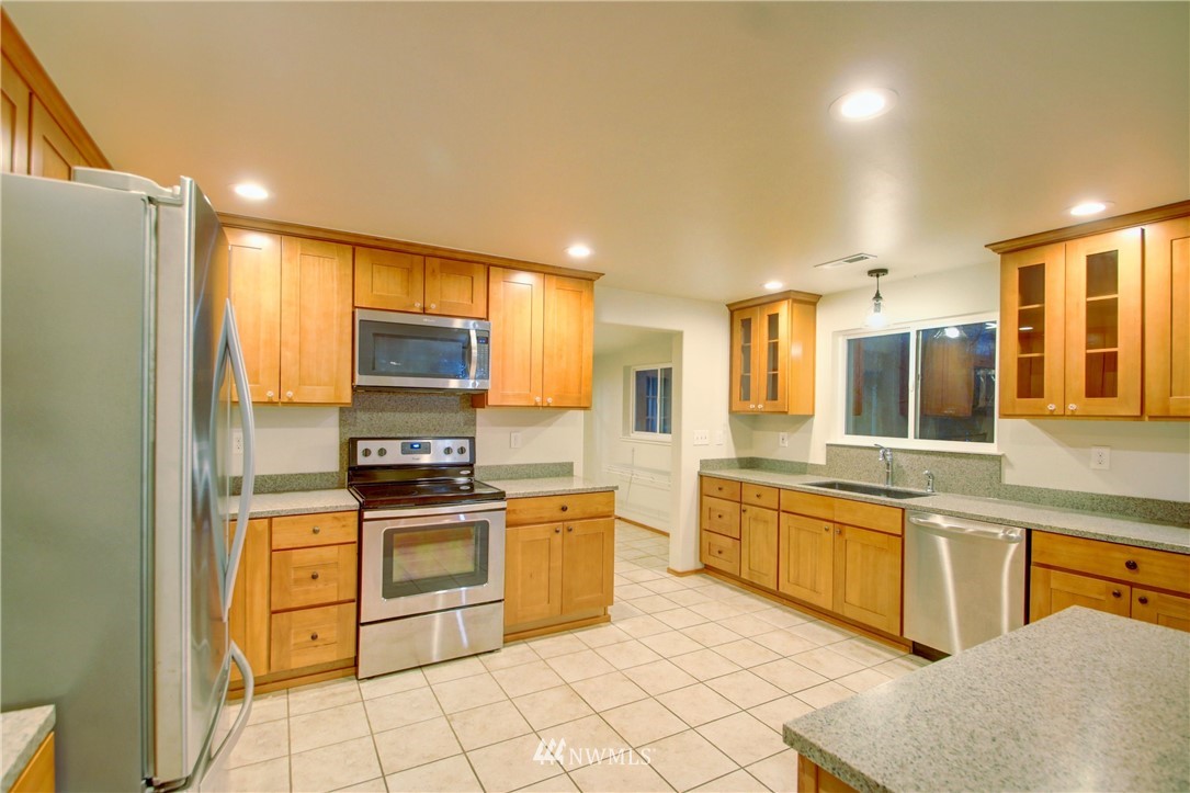 8758 Peavey Road Sedro-Woolley, WA 98284 - Photo 12 of 37 Gallery Image 12