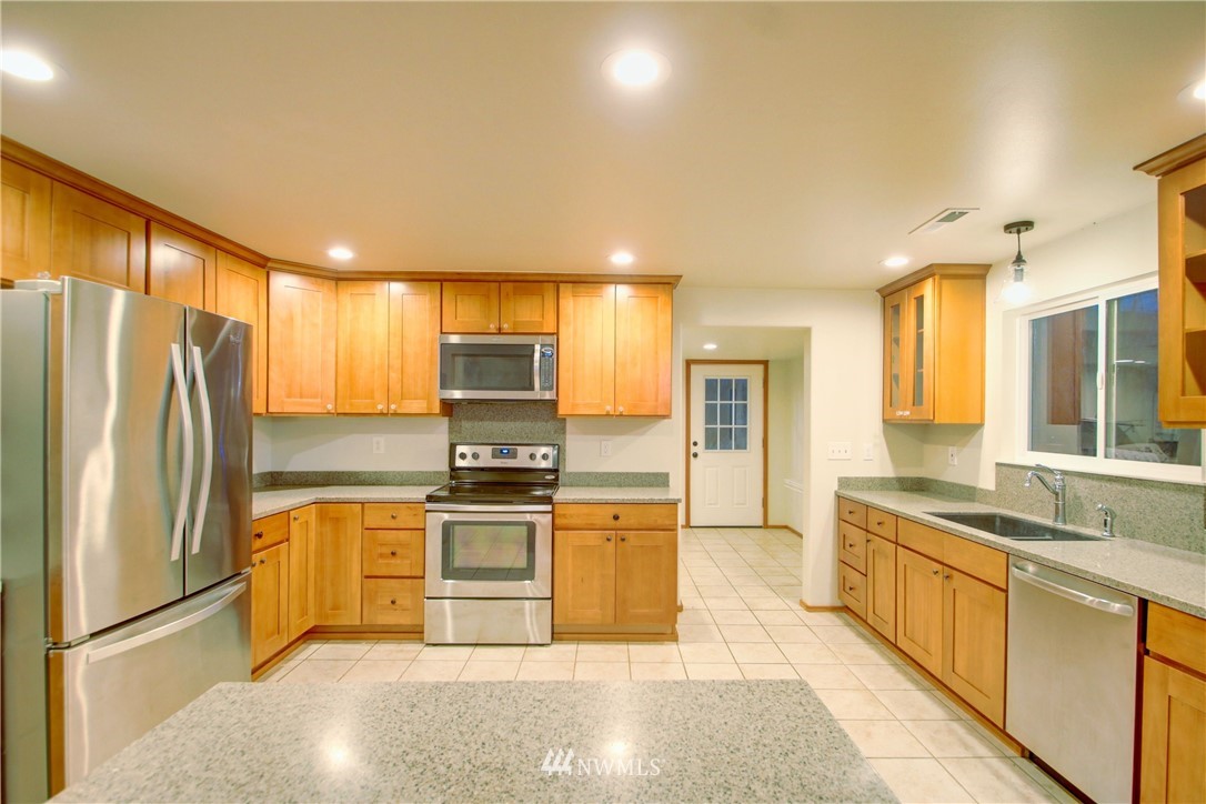 8758 Peavey Road Sedro-Woolley, WA 98284 - Photo 15 of 37 Gallery Image 15