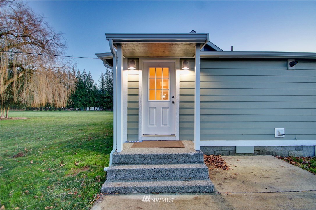 8758 Peavey Road Sedro-Woolley, WA 98284 - Photo 8 of 37 Gallery Image 8