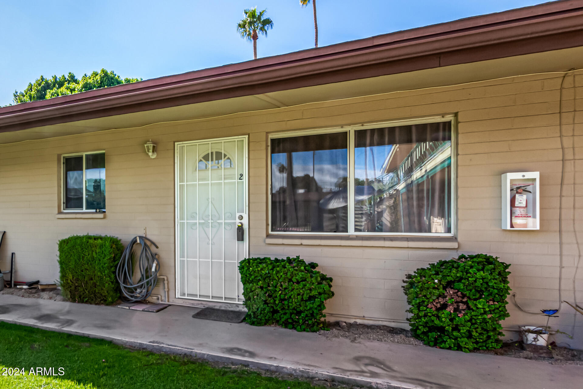 1908 West Berridge Lane, Unit 2 Phoenix, AZ 85015 - Photo 5 of 22 05-Berridge