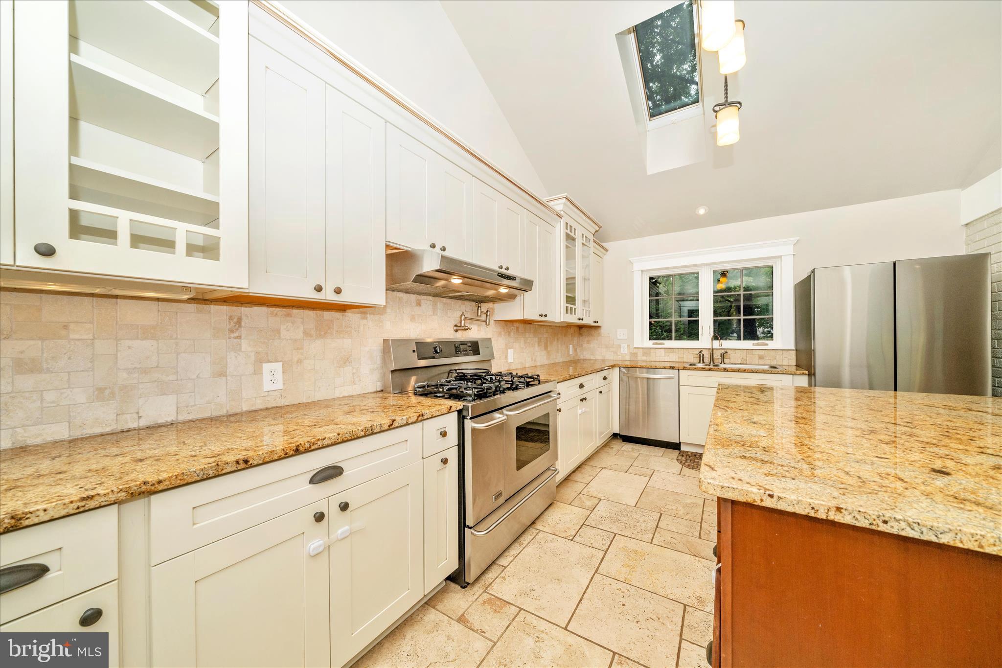 1925 Pagebrook Road Silver Spring, MD 20903 - Photo 12 of 60 Kitchen