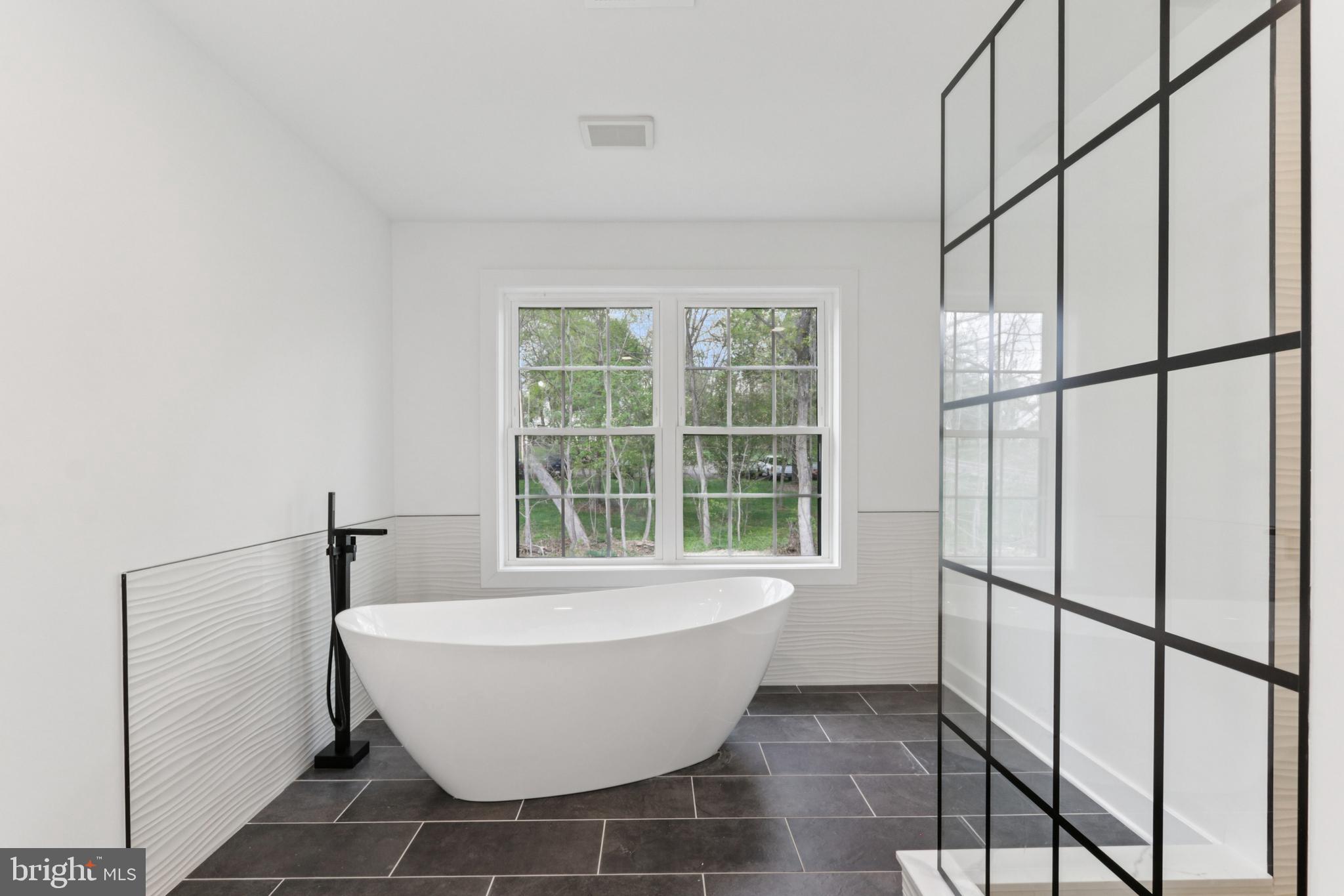 2627 County Line Road Chalfont, PA 18914 - Photo 17 of 75 Master bathroom
