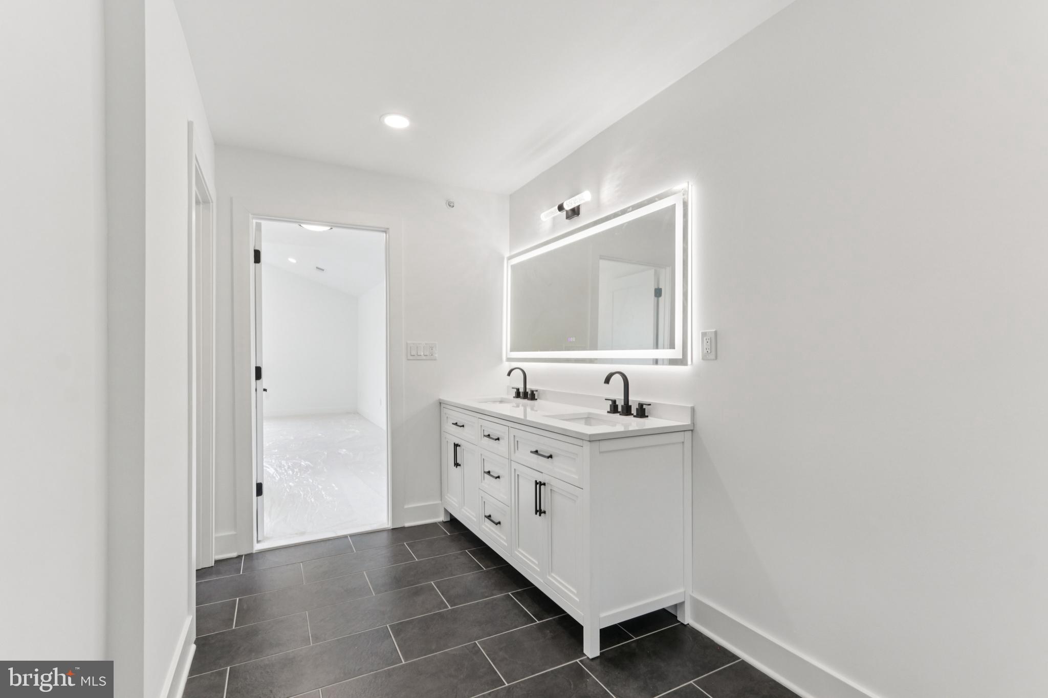 2627 County Line Road Chalfont, PA 18914 - Photo 18 of 75 Master bathroom