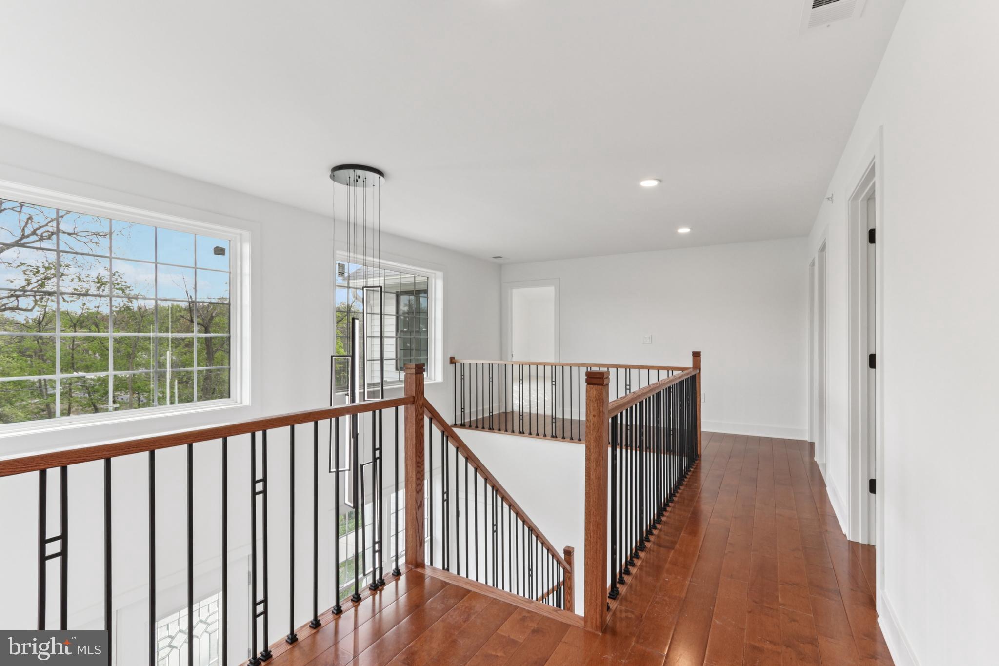 2627 County Line Road Chalfont, PA 18914 - Photo 47 of 75 Two-story foyer