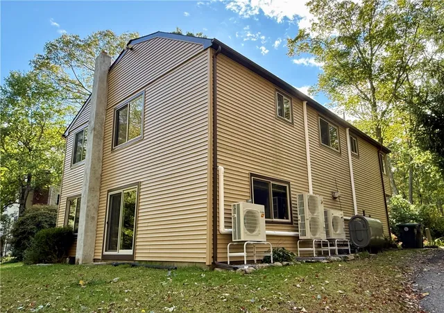 $465,000 | 550 Twin Brook Lane, Coventry, RI 02816