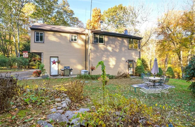 $465,000 | 550 Twin Brook Lane, Coventry, RI 02816