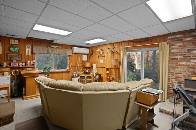 $465,000 | 550 Twin Brook Lane, Coventry, RI 02816