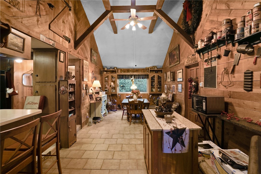 550 Twin Brook Lane Coventry, RI 02816 - Photo 10 of 41 Living/Dining space