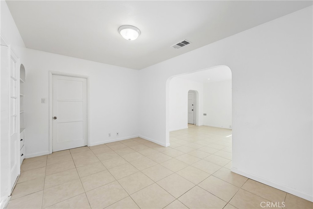 3841 Locust Street Riverside, CA 92501 - Photo 16 of 57 a view of an empty room