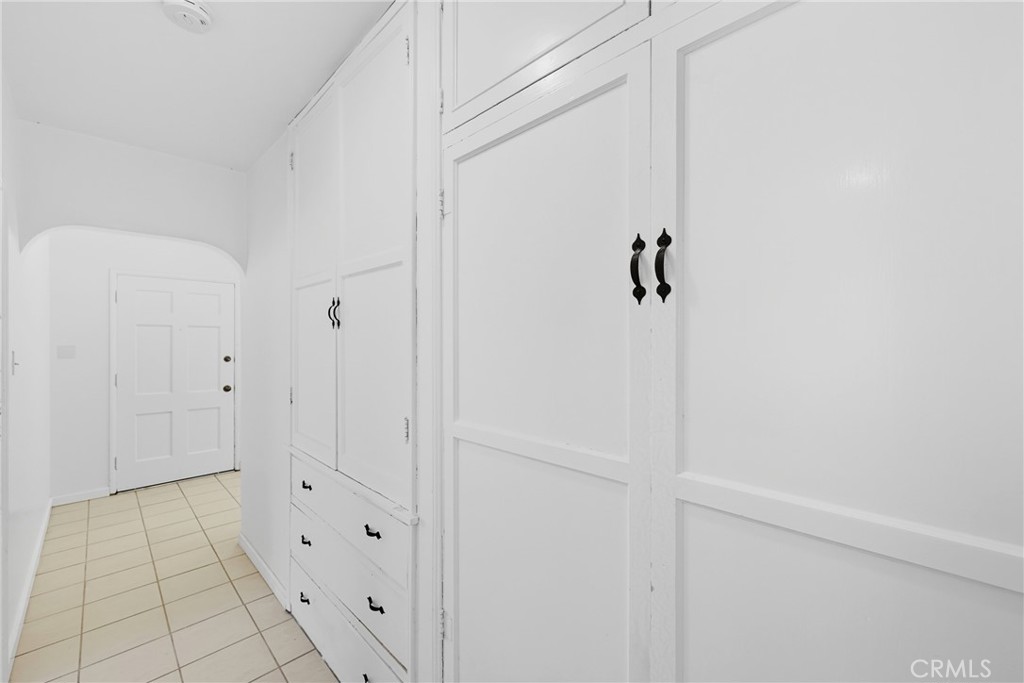 3841 Locust Street Riverside, CA 92501 - Photo 32 of 57 a view of bathroom