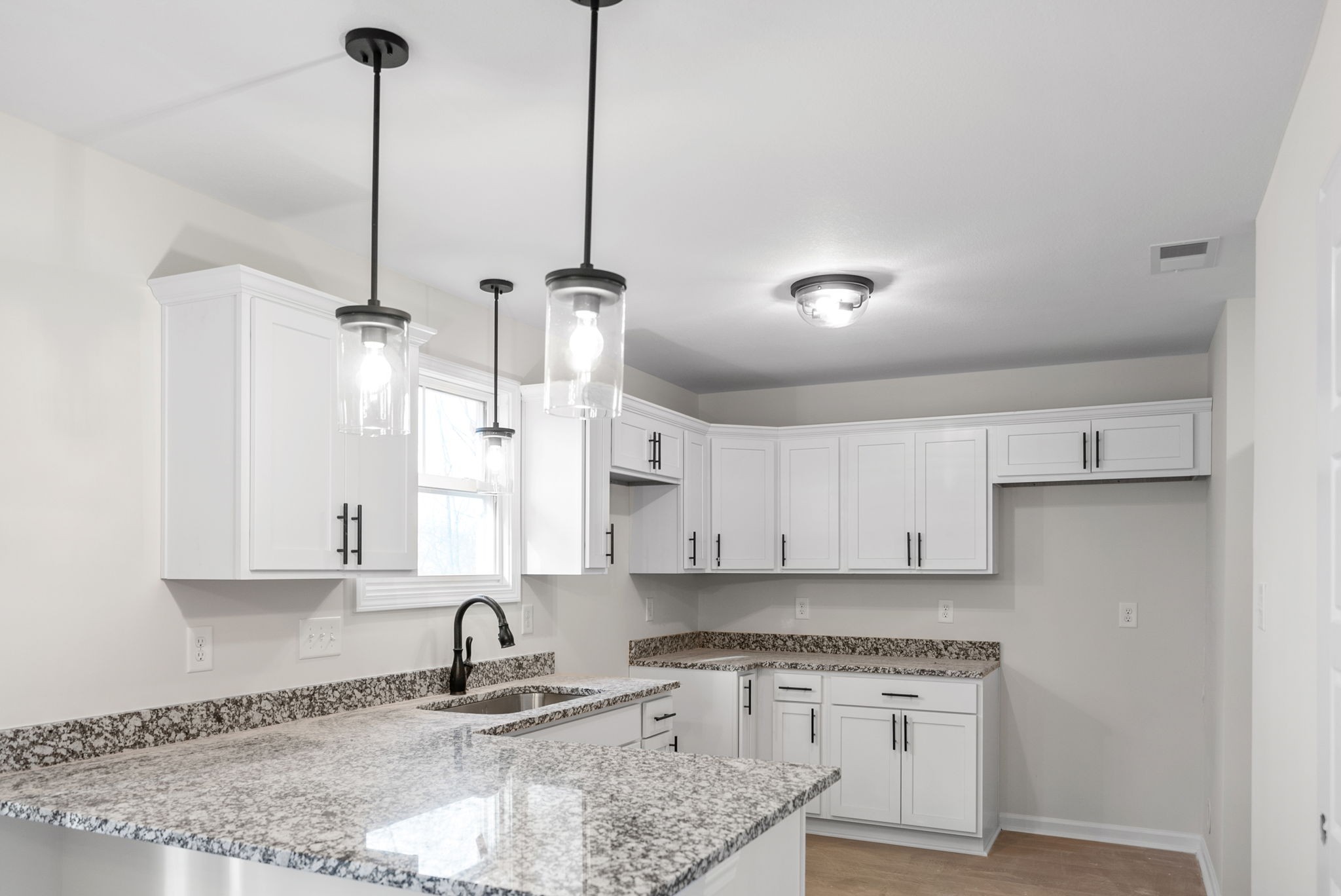 189 Quarry Rdg Road Clarksville, TN 37043 - Photo 8 of 21 Gallery Image 8