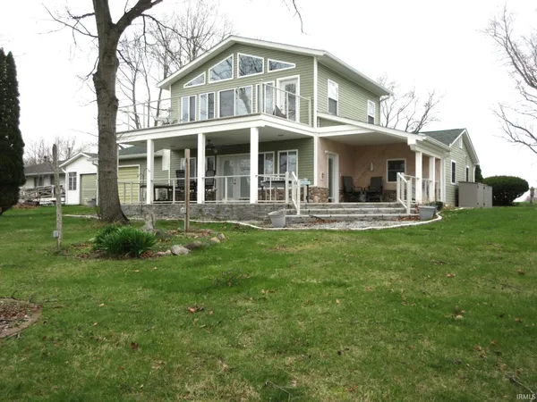 $459,900 | 3102 East McKinley Drive, Monon, IN 47959