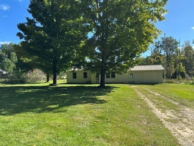 2032 Devlin Road Central Lake, MI 49622 - Photo 3 of 23 Gallery Image 3