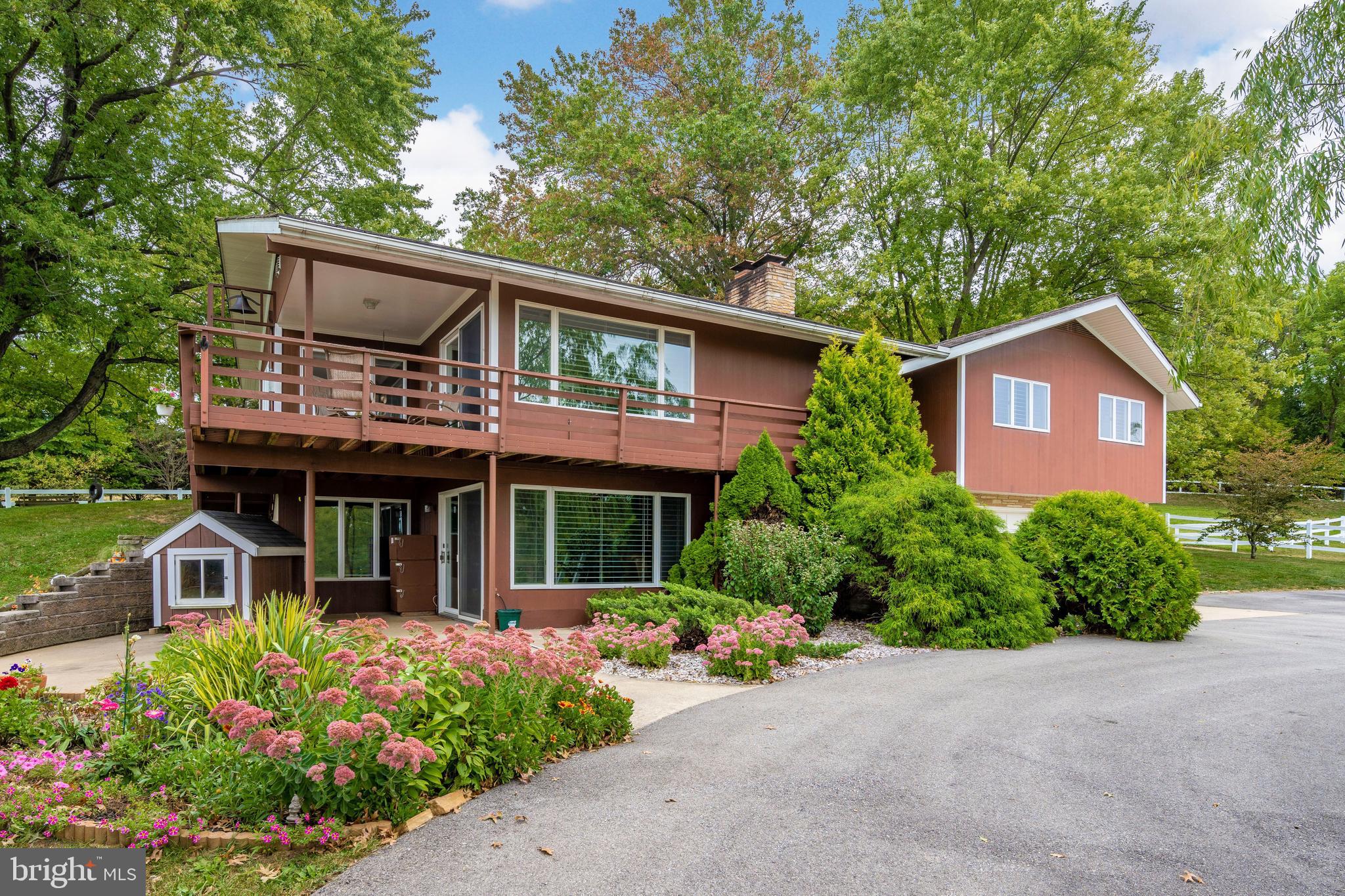 23036 Foxville Road, Smithsburg, MD 21783 Compass