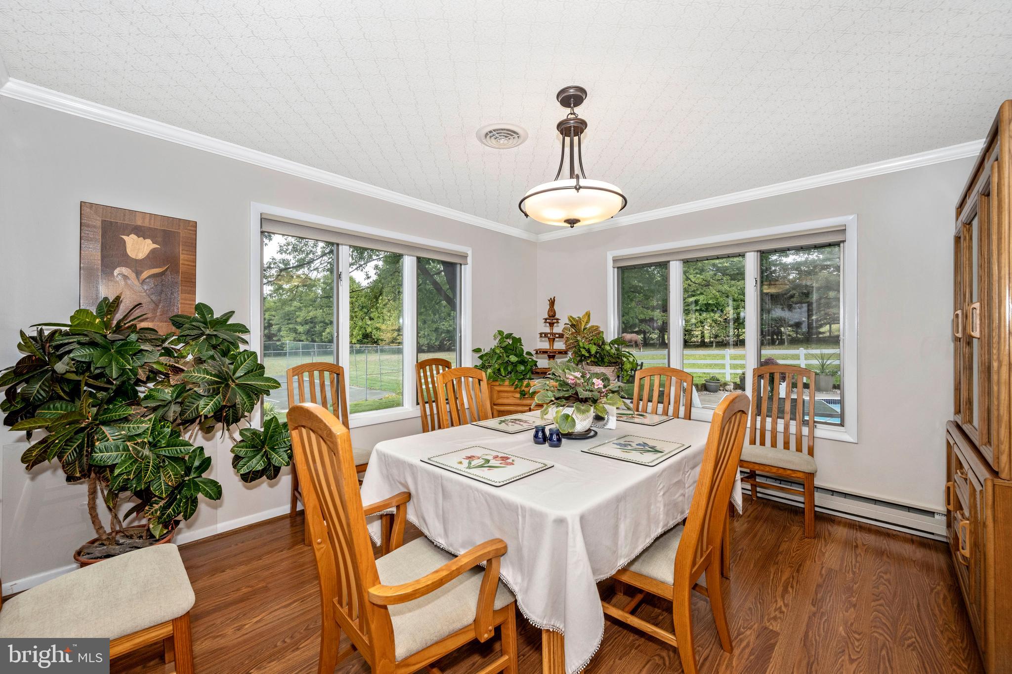 23036 Foxville Road Smithsburg, MD 21783 - Photo 11 of 135 dining area