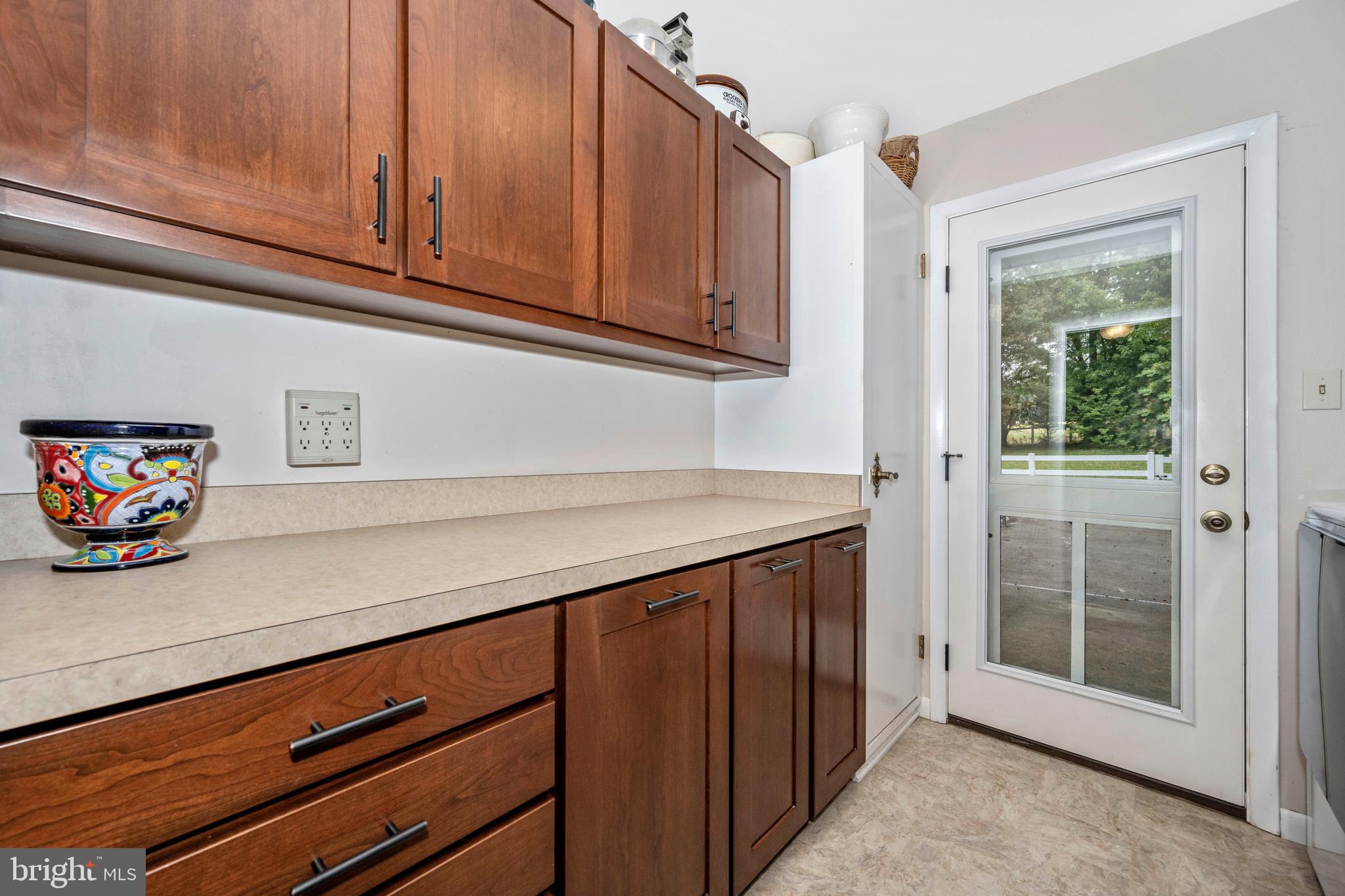 23036 Foxville Road Smithsburg, MD 21783 - Photo 23 of 135 laundry/pantry area