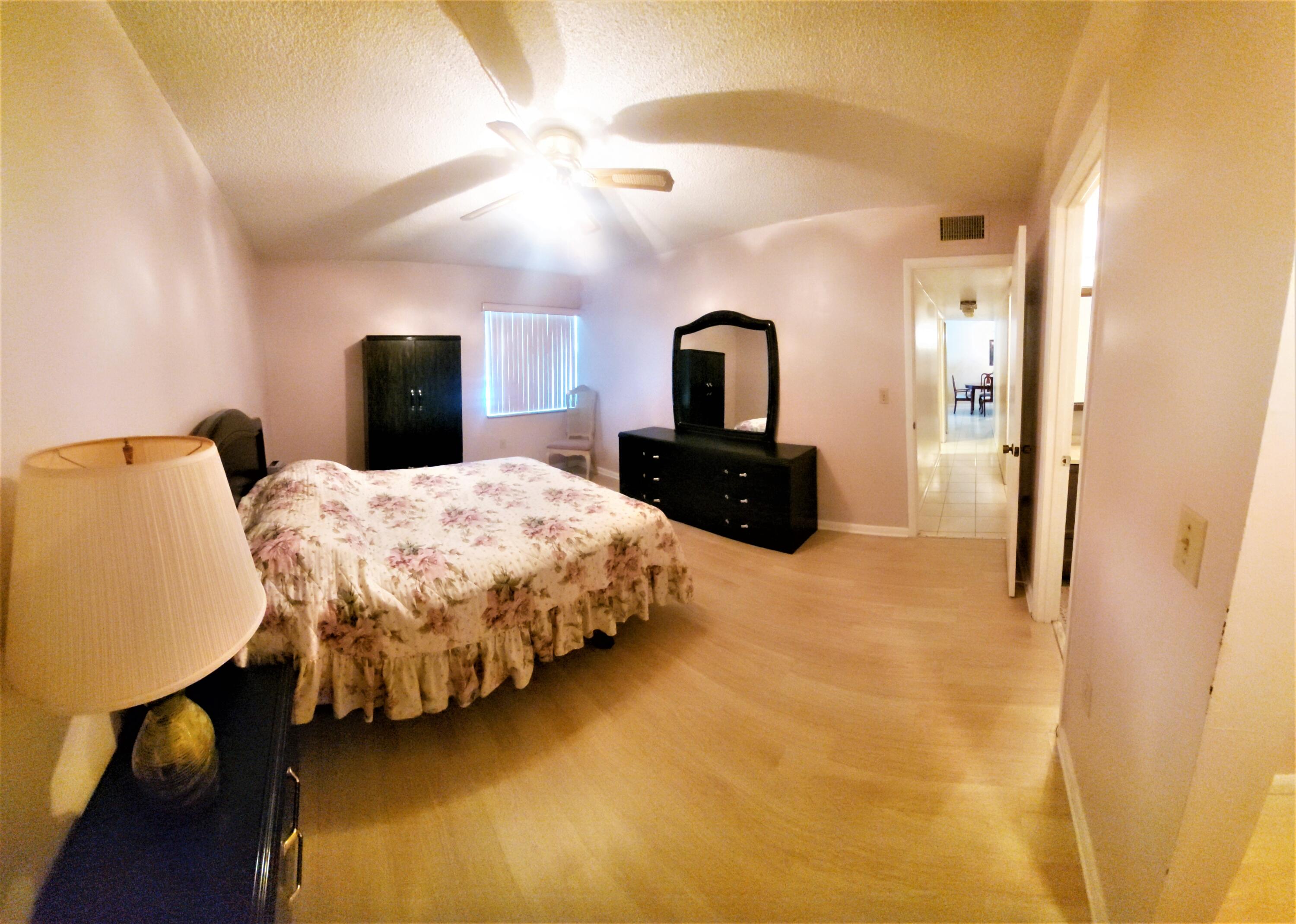 504 Davis Road, Unit 79 Palm Springs, FL 33461 - Photo 7 of 31 Master bathroom