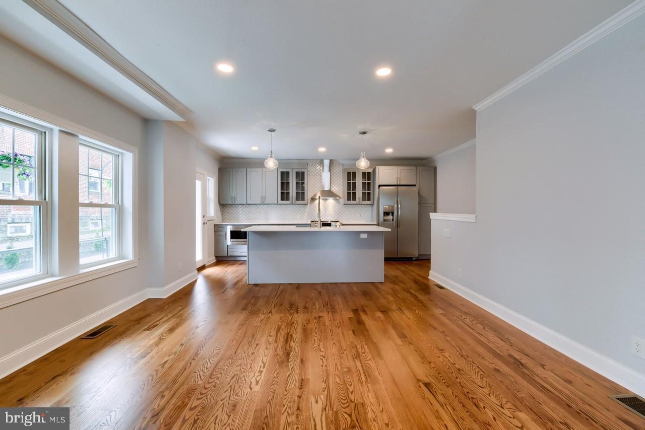 6932 Cresheim Road Philadelphia, PA 19119 - Photo 11 of 36 Gallery Image 11