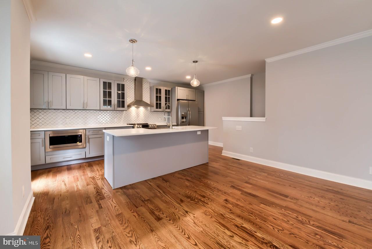 6932 Cresheim Road Philadelphia, PA 19119 - Photo 12 of 36 Gallery Image 12