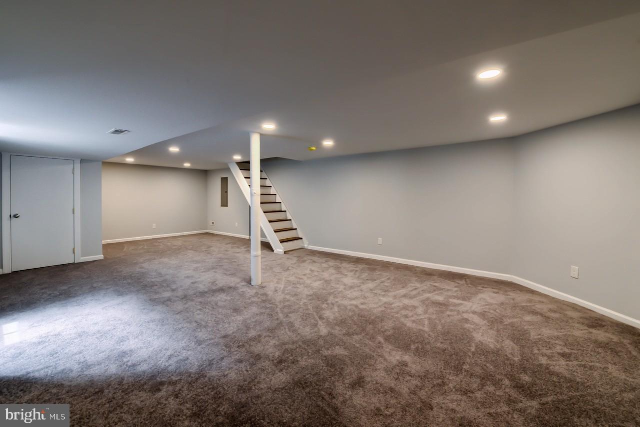 6932 Cresheim Road Philadelphia, PA 19119 - Photo 32 of 36 Gallery Image 32