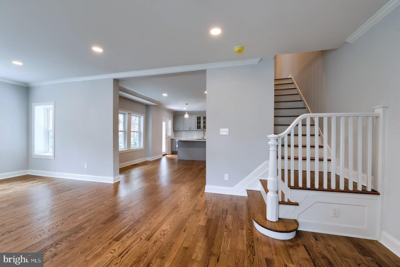 6932 Cresheim Road Philadelphia, PA 19119 - Photo 9 of 36 Gallery Image 9