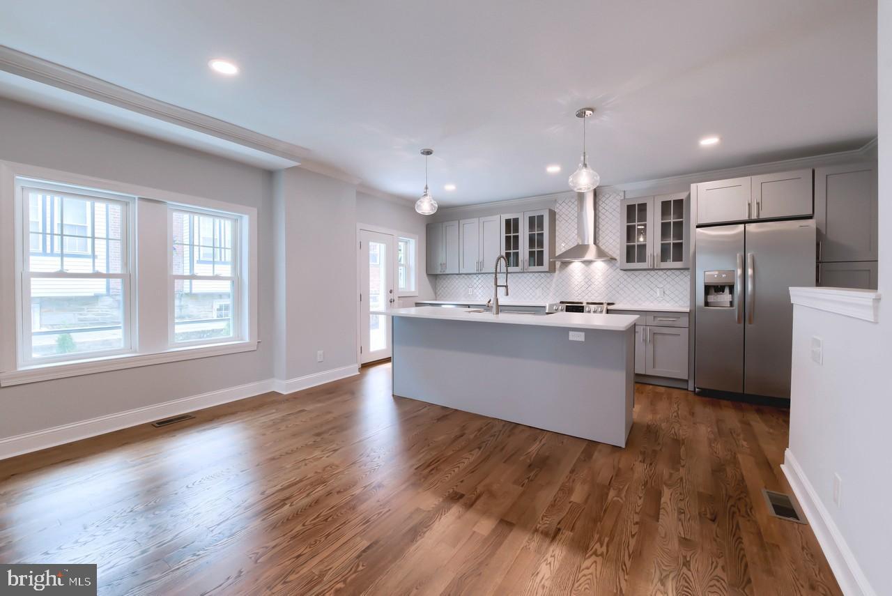 6932 Cresheim Road Philadelphia, PA 19119 - Photo 10 of 36 Gallery Image 10