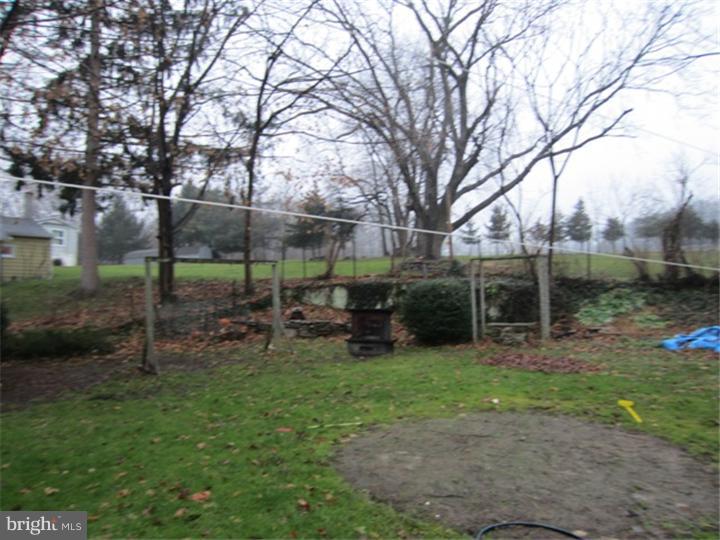 2176 Ridge Road Bangor, PA 18013 - Photo 7 of 24 Gallery Image 7