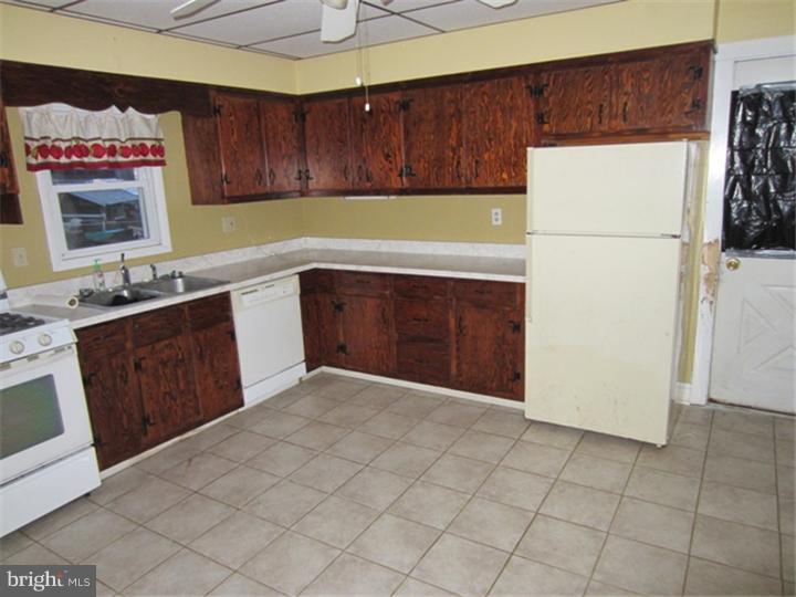 2176 Ridge Road Bangor, PA 18013 - Photo 9 of 24 Gallery Image 9