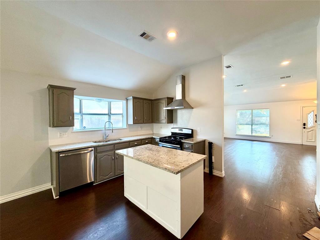 4232 Osborn Road Dallas, TX 75227 - Photo 10 of 22