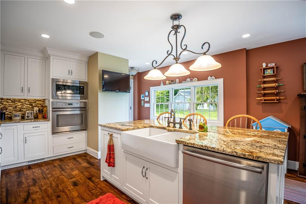 1361 Valley Road New Castle, PA 16105 - Photo 8 of 25