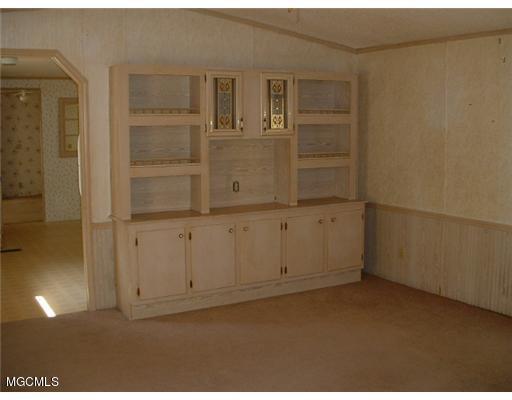 2225 Laurelglen Road Gautier, MS 39553 - Photo 3 of 5 2225 Laurel Glen 2
