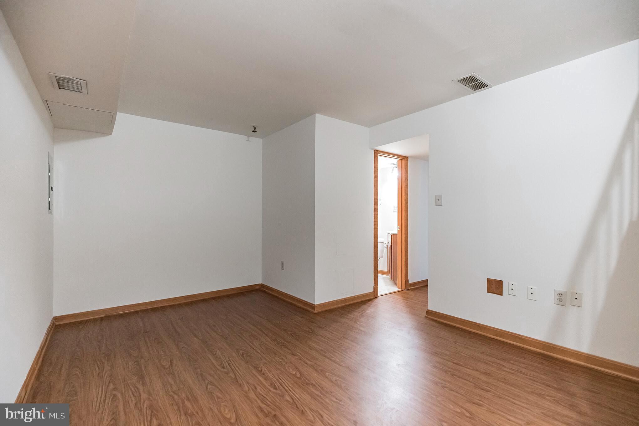 8048 Sandy Spring Road Laurel, MD 20707 - Photo 17 of 26 Gallery Image 17