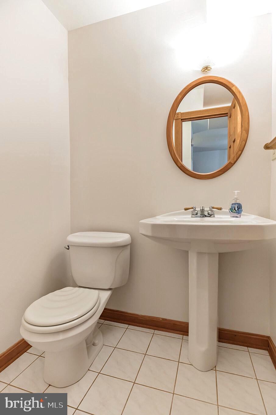 8048 Sandy Spring Road Laurel, MD 20707 - Photo 8 of 26 Gallery Image 8