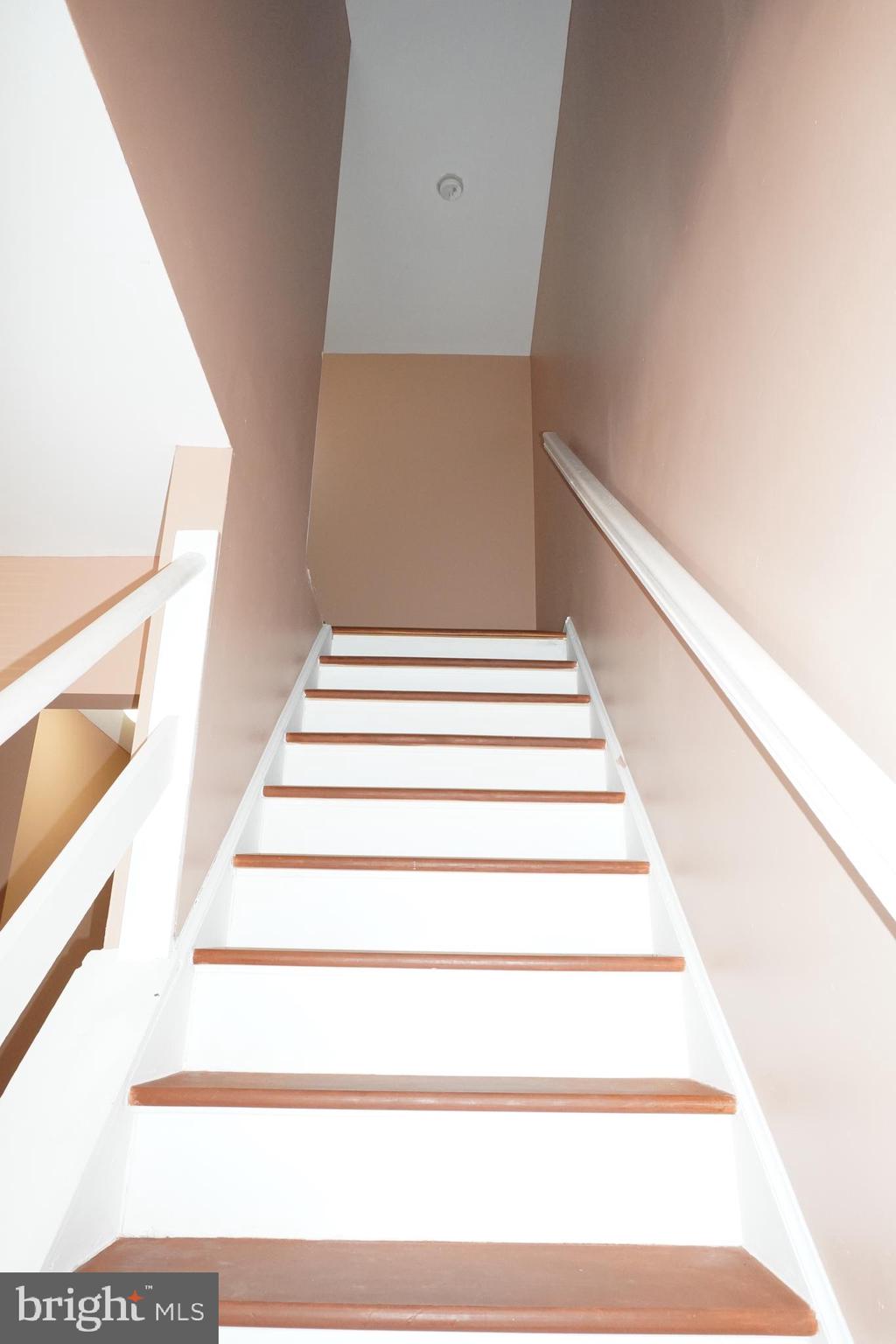 929 Anvil Road Fredericksburg, VA 22405 - Photo 12 of 19 Stairs