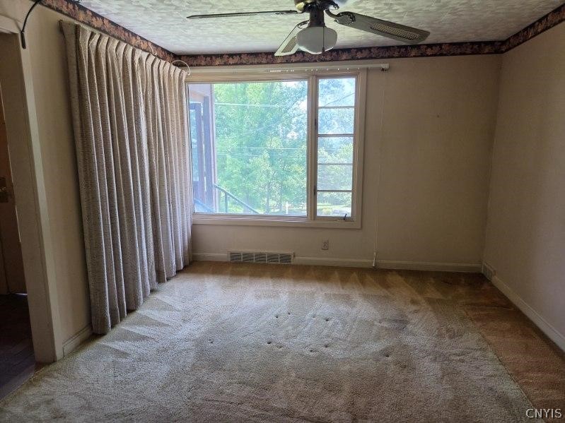 4581 Broad Road Onondaga, NY 13215 - Photo 7 of 29 Dining Room