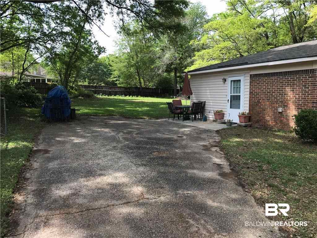 4488 Diamond Avenue Mobile, AL 36619 - Photo 2 of 31