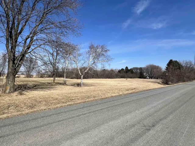 $370,000 | 8246 North Crystal Lake Road, Beaver Dam, WI 53916