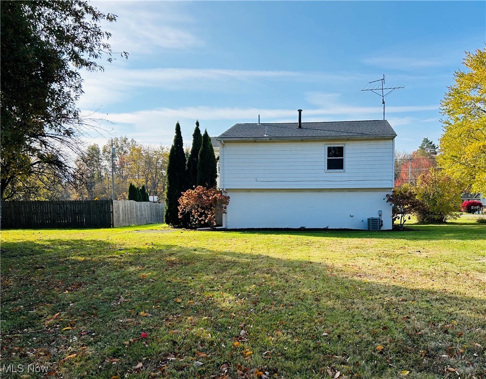 522 State Road Northwest Warren, OH 44483 - Photo 29 of 29 View of back of home