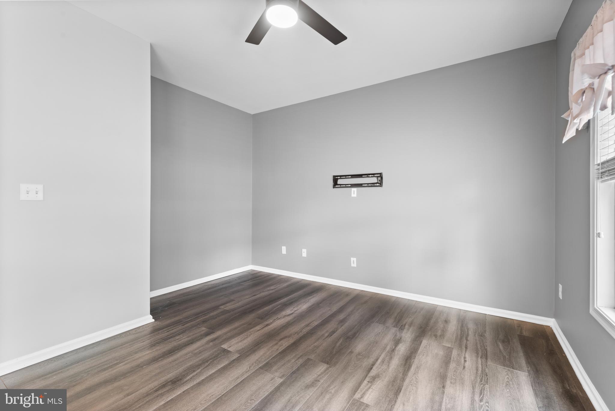 6456 Julie Ann Drive Hanover, MD 21076 - Photo 15 of 38 Family Room