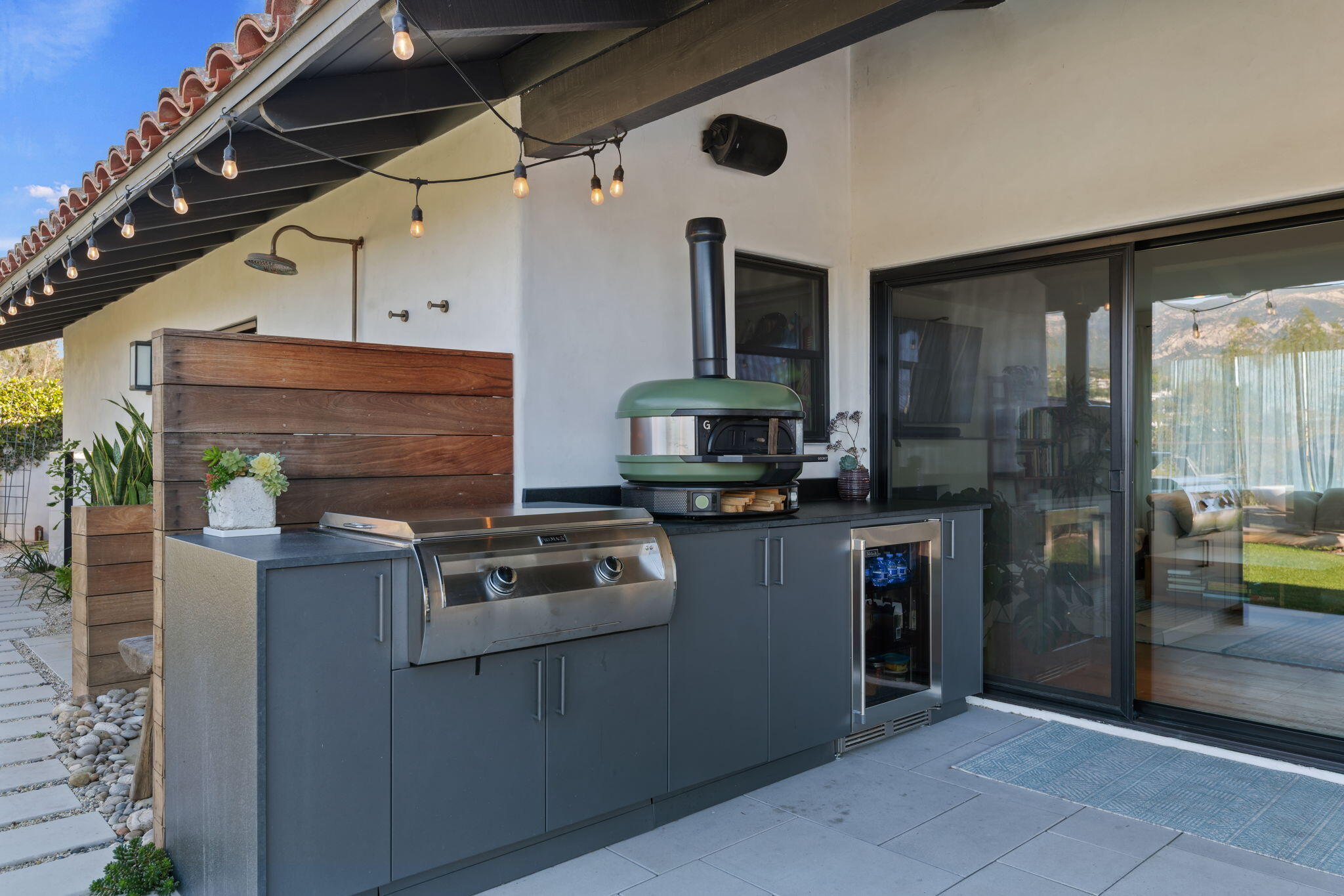 225 Constance Lane Santa Barbara, CA 93105 - Photo 23 of 31 25-BBQ Area