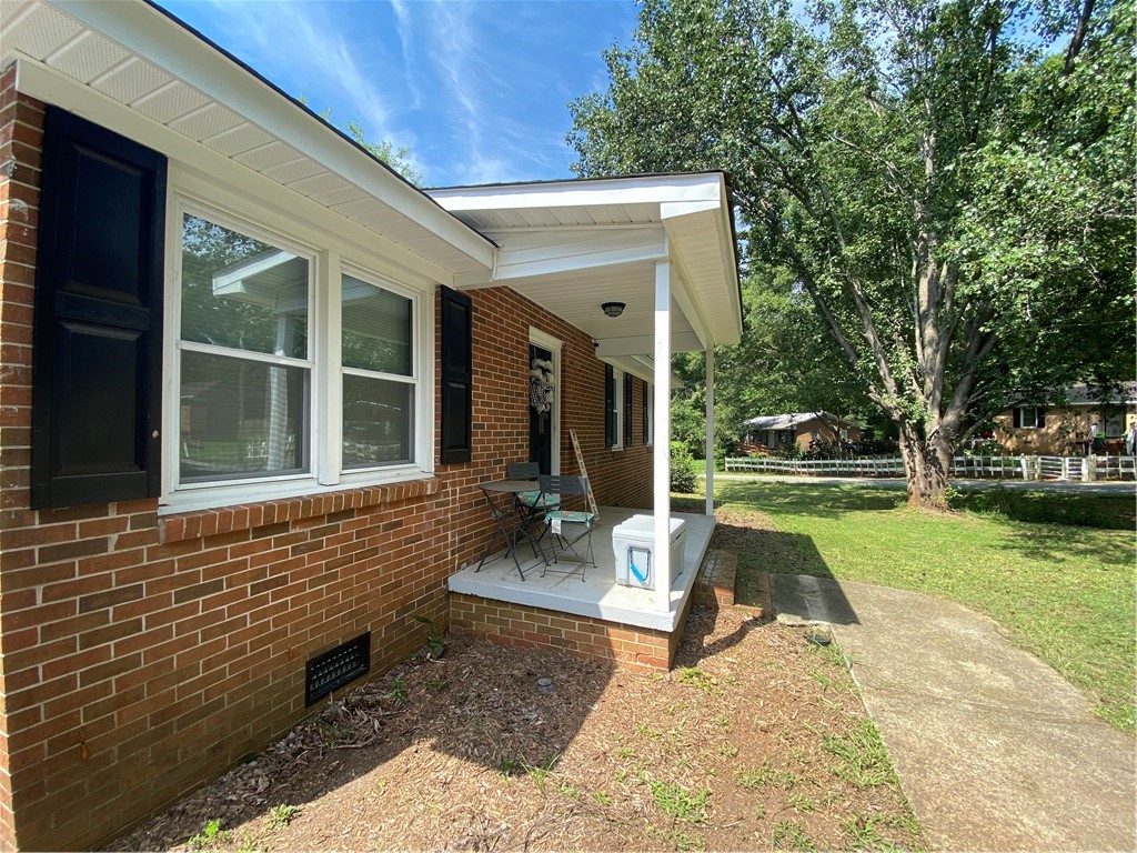 35 Randall Street Williamston, SC 29697 - Photo 2 of 29 Gallery Image 2