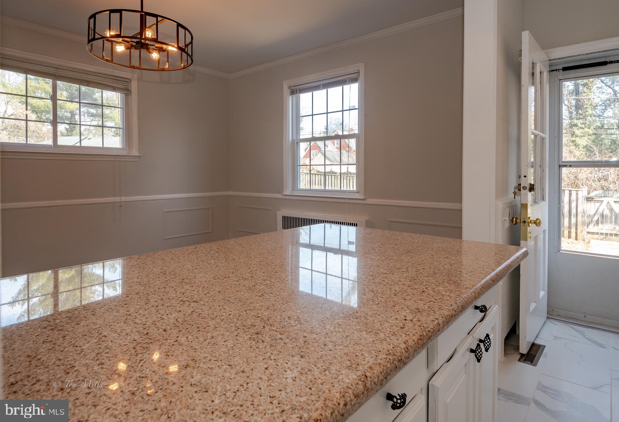 6417 Blenheim Road Baltimore, MD 21212 - Photo 17 of 47