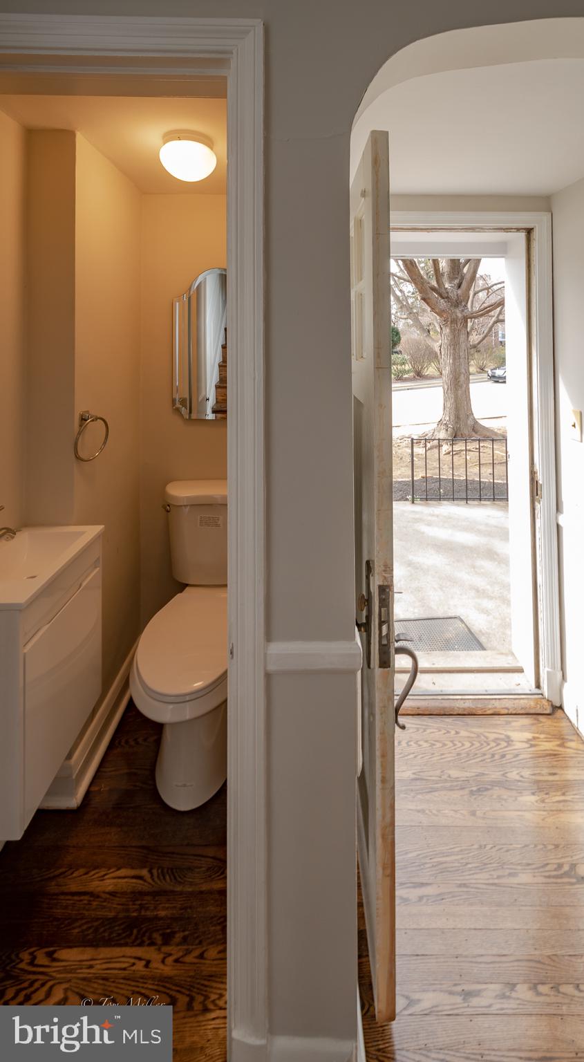 6417 Blenheim Road Baltimore, MD 21212 - Photo 24 of 47