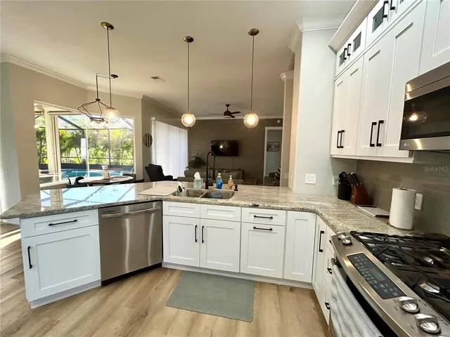 $5,600 | 7448 39th Court East, Sarasota, FL 34243